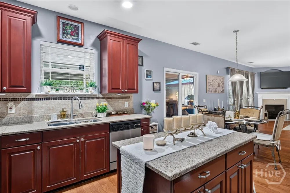 6 Castle Hill Road Savannah, GA 31419