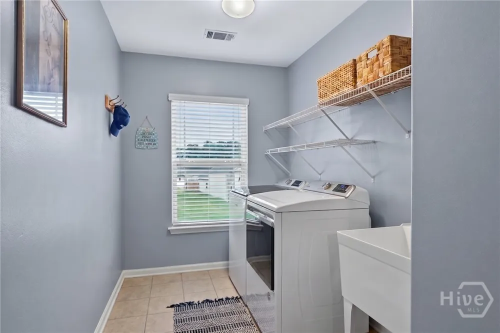 6 Castle Hill Road Savannah, GA 31419