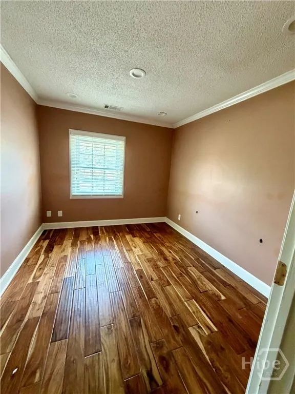 315 Commercial  D8 Drive #8 Savannah, GA 31406