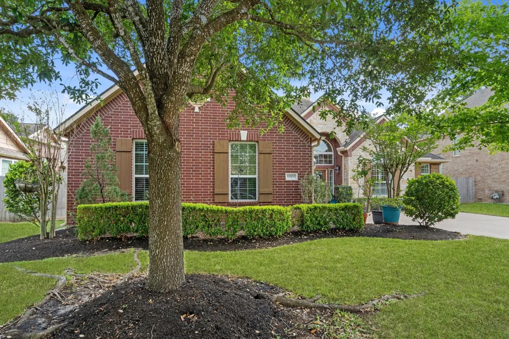 12015 Rampy Green Drive Tomball, TX 77377