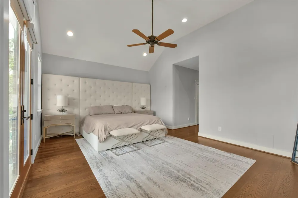 652 E 6th 1/2 Street Houston, TX 77007