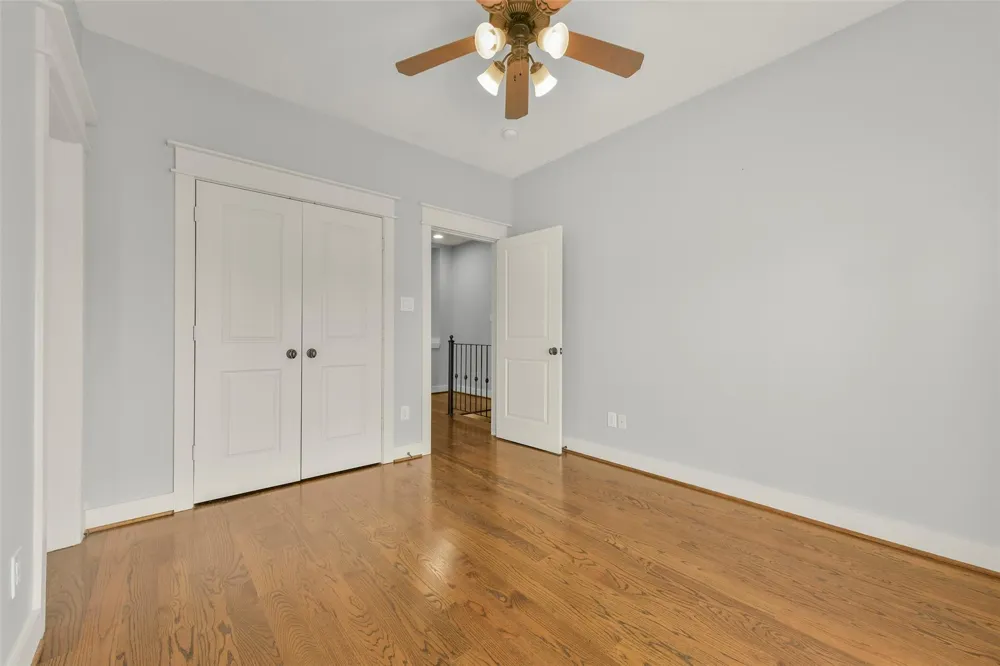 652 E 6th 1/2 Street Houston, TX 77007