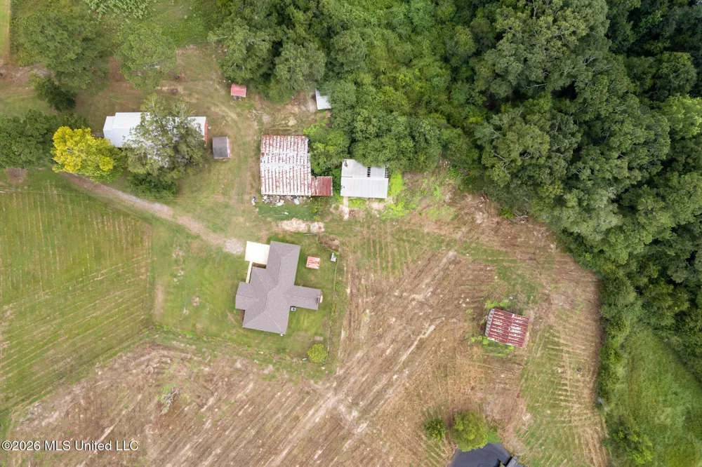 759 Lavelle Ladner Road Lumberton, MS 39455