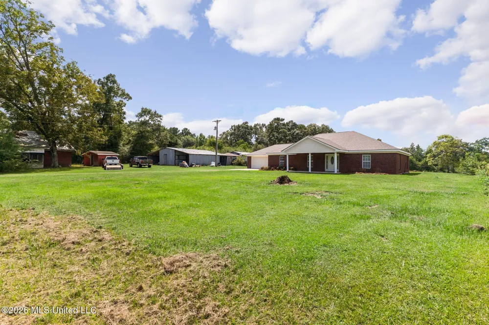 759 Lavelle Ladner Road Lumberton, MS 39455
