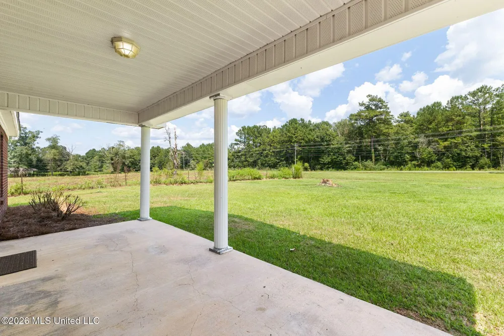 759 Lavelle Ladner Road Lumberton, MS 39455