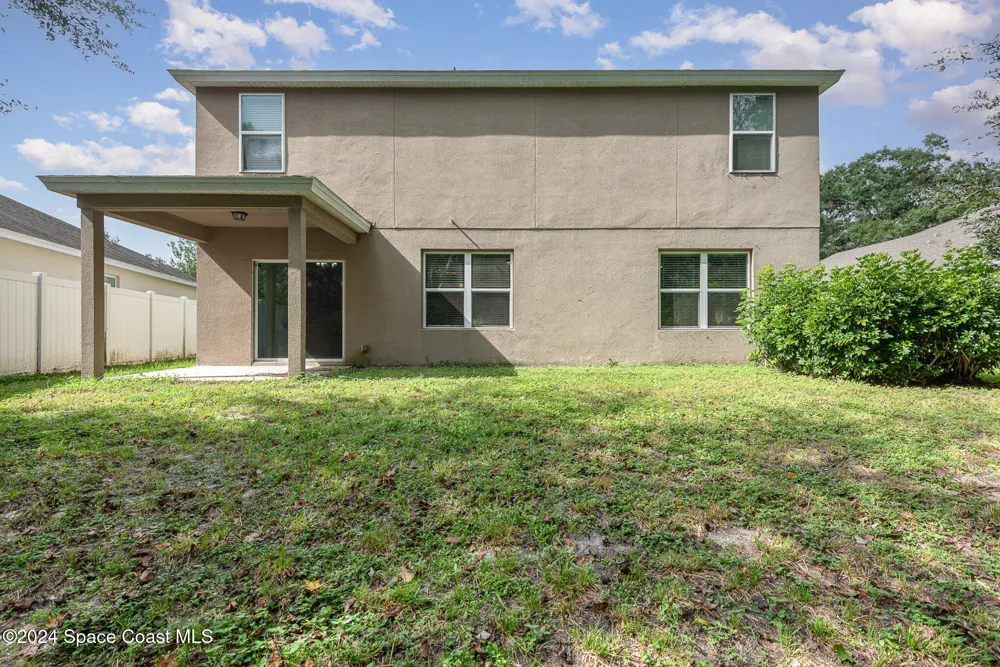2675 Falcon Lane Mims, FL 32754
