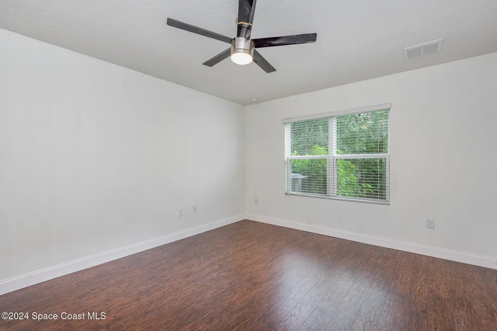 2675 Falcon Lane Mims, FL 32754