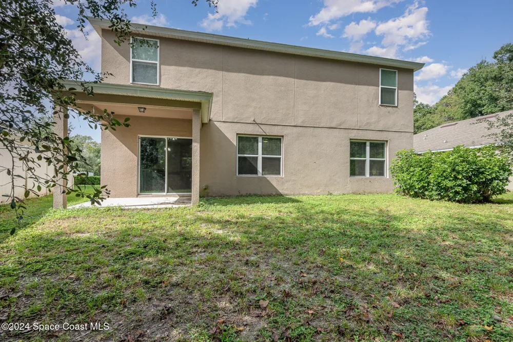 2675 Falcon Lane Mims, FL 32754