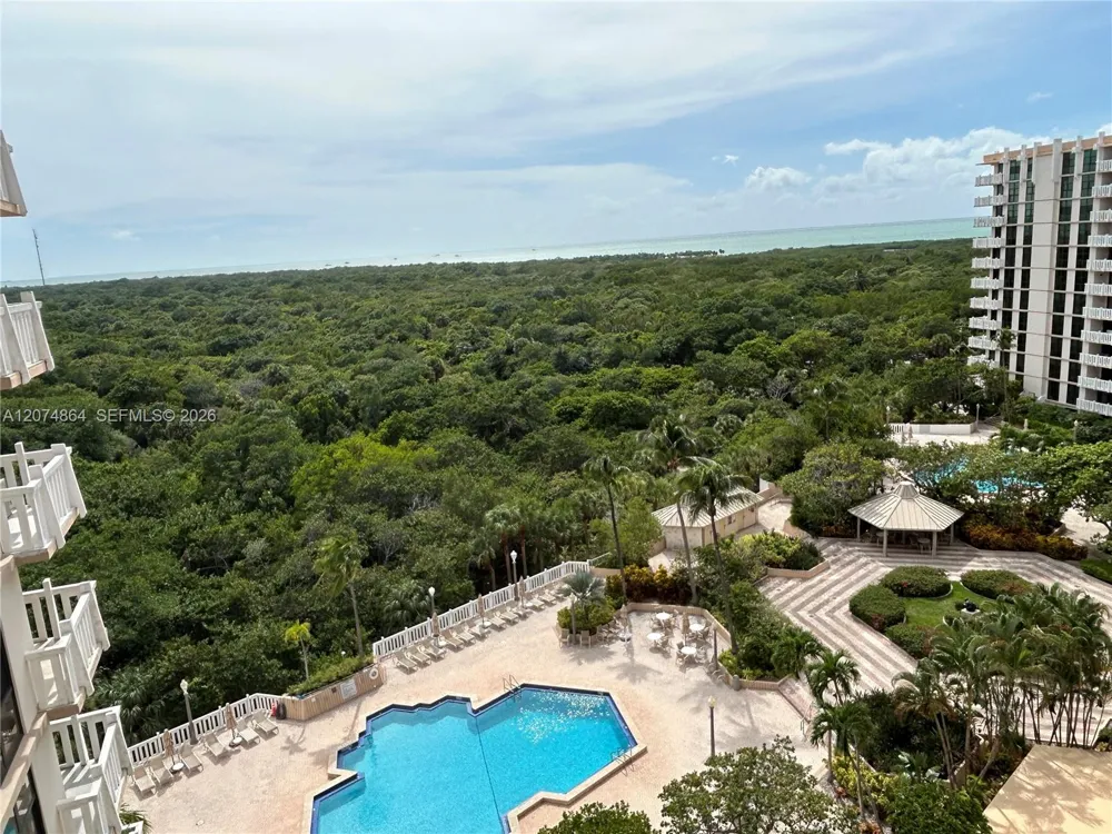1111 CRANDON BL #B1003 Key Biscayne, FL 33149