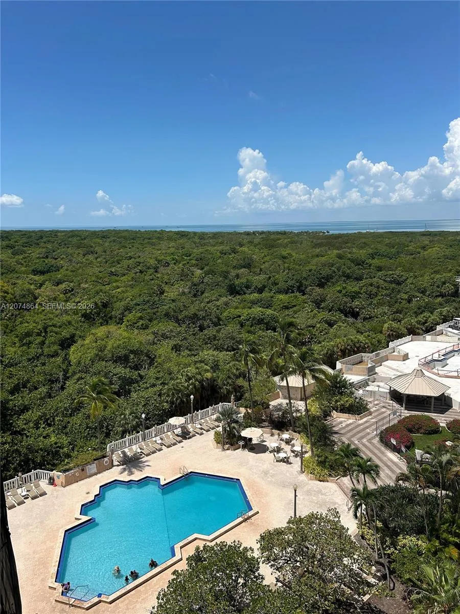 1111 CRANDON BL #B1003 Key Biscayne, FL 33149