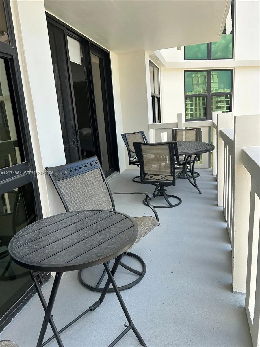 1111 CRANDON BL #B1003 Key Biscayne, FL 33149