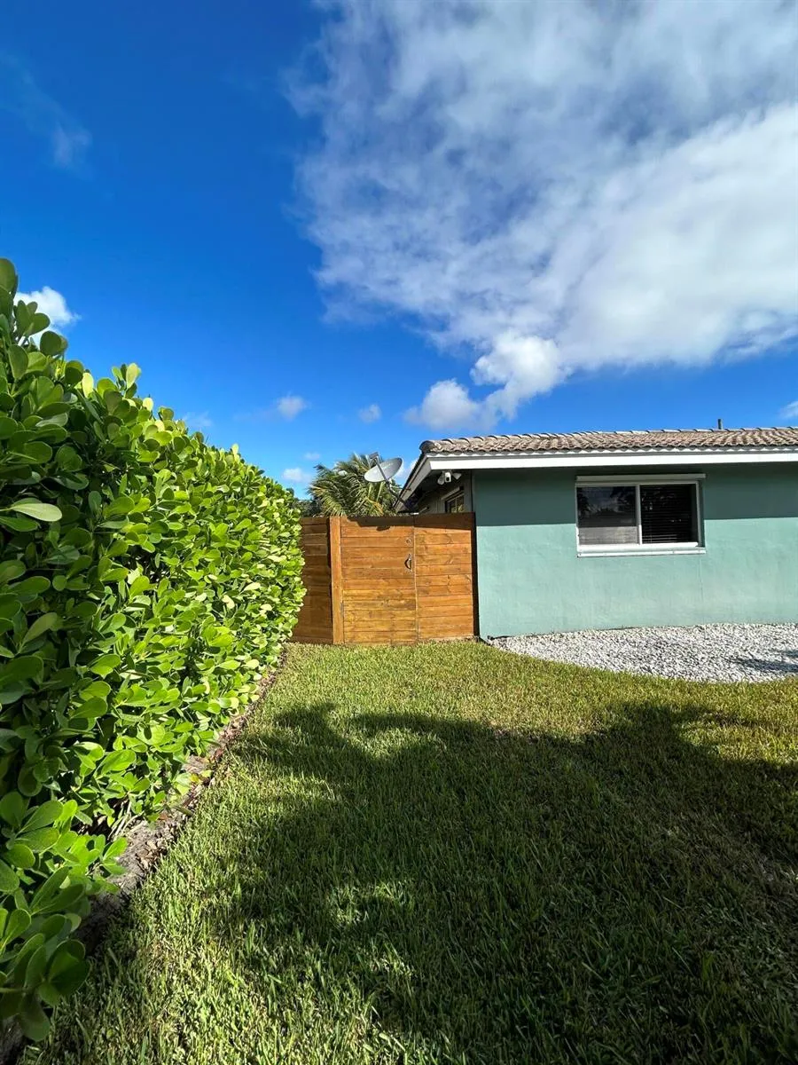 455 NE 29TH STREET Boca Raton, FL 33431