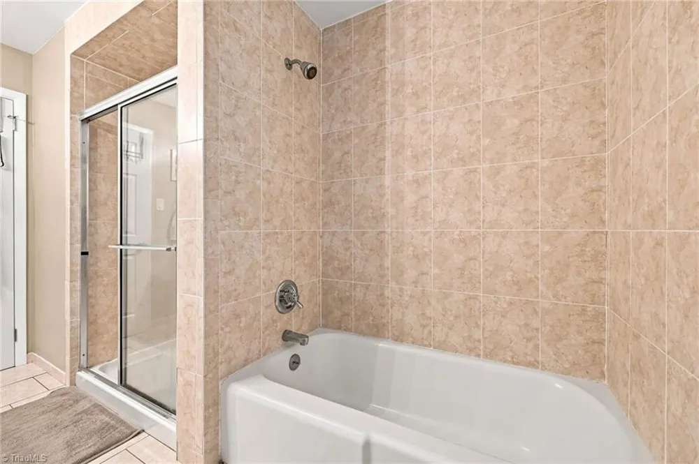 1008 Augusta Court Kernersville, NC 27284