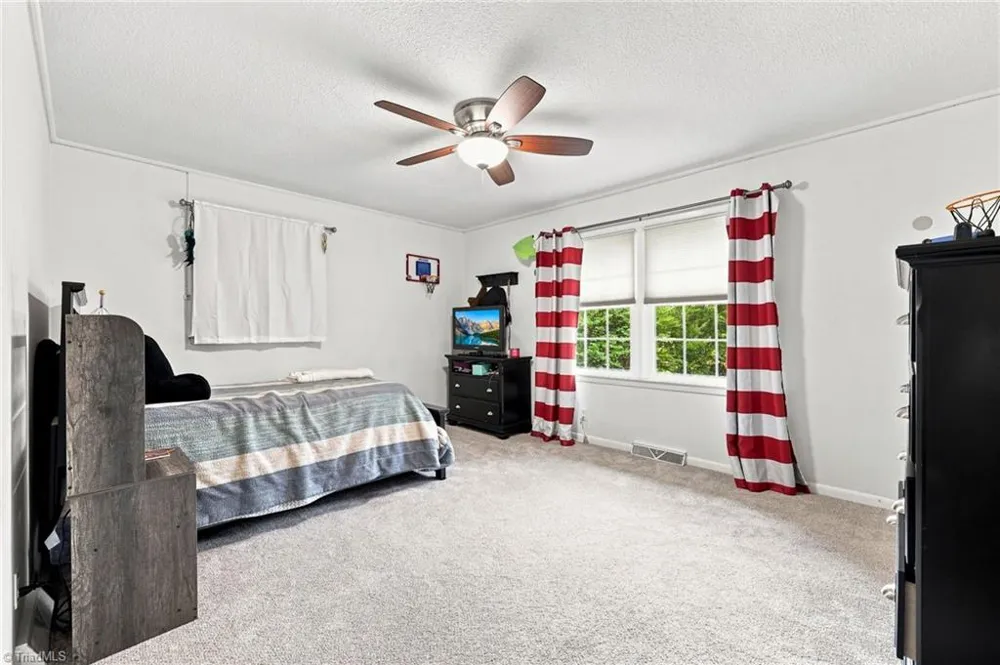1008 Augusta Court Kernersville, NC 27284