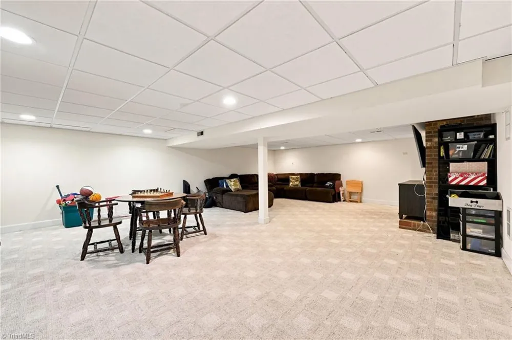 1008 Augusta Court Kernersville, NC 27284
