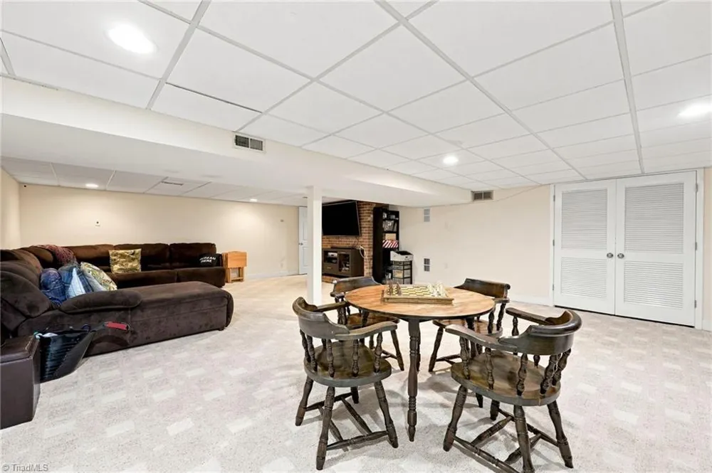 1008 Augusta Court Kernersville, NC 27284