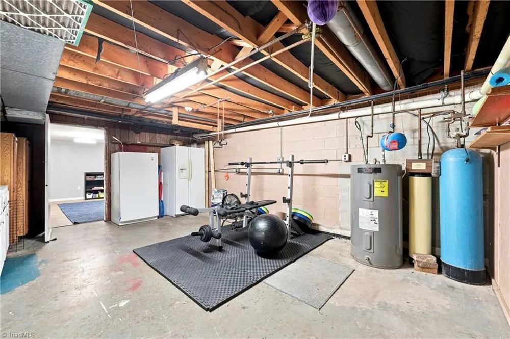 1008 Augusta Court Kernersville, NC 27284