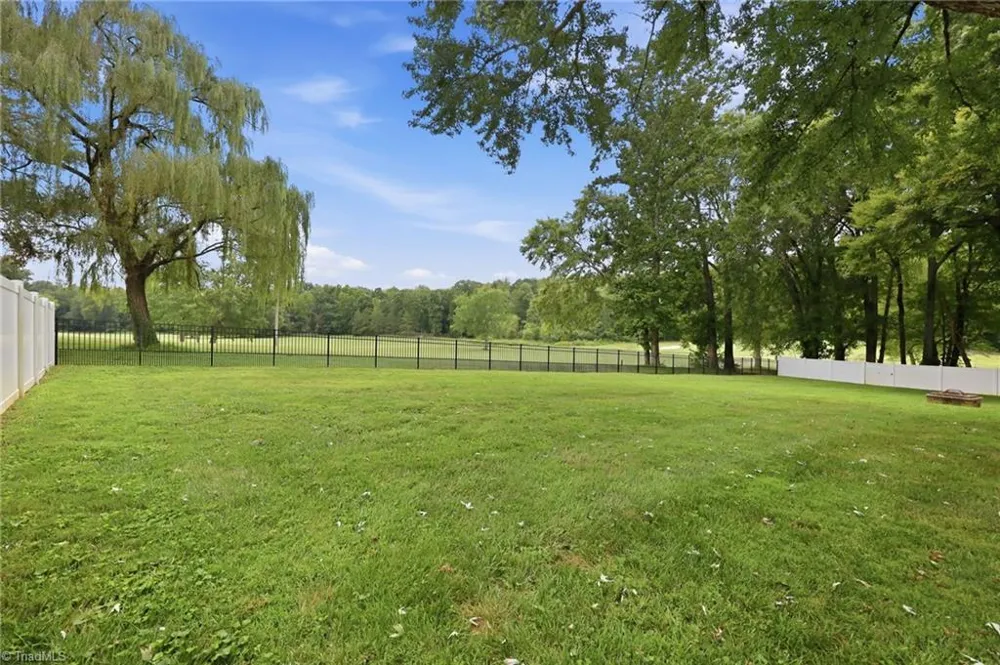 1008 Augusta Court Kernersville, NC 27284
