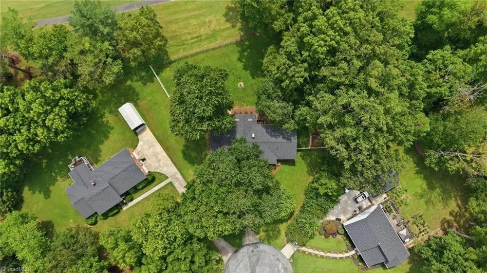 1008 Augusta Court Kernersville, NC 27284