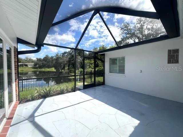 3611 FLOYD ROAD Tampa, FL 33618