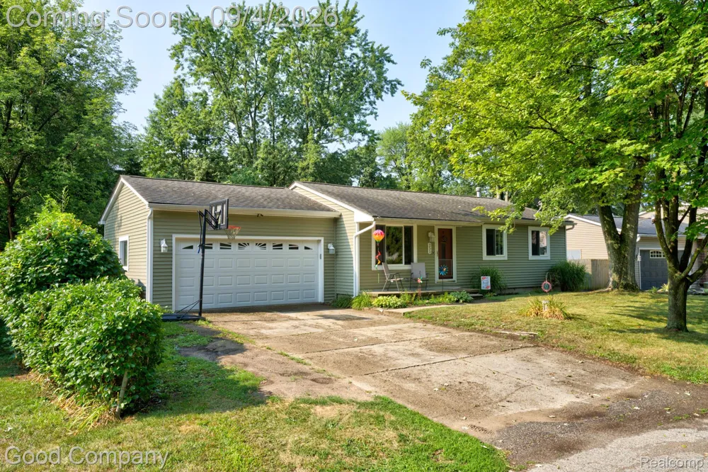 255 Oriole Street Commerce Charter Township, MI 48382