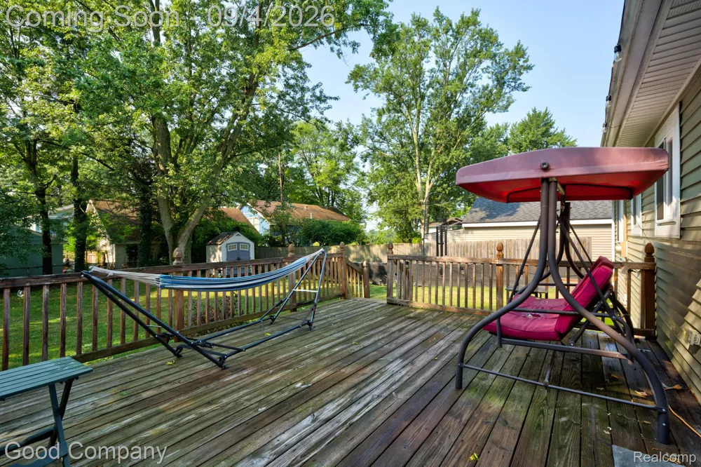 255 Oriole Street Commerce Charter Township, MI 48382