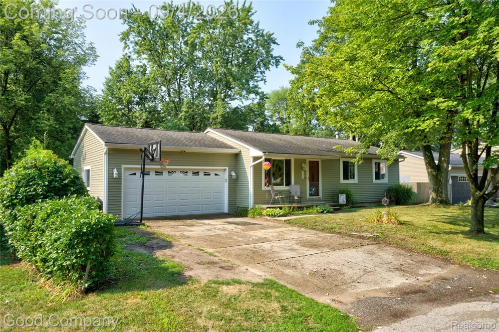 255 Oriole Street Commerce Charter Township, MI 48382