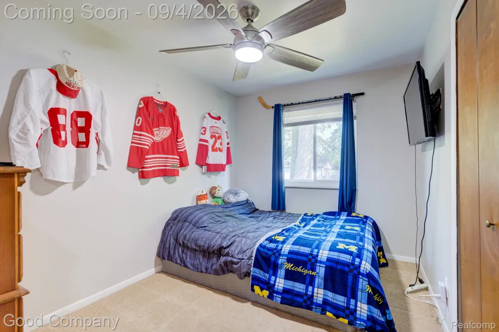 255 Oriole Street Commerce Charter Township, MI 48382