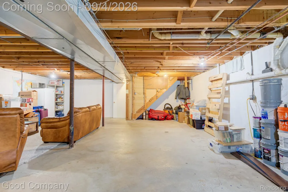 255 Oriole Street Commerce Charter Township, MI 48382