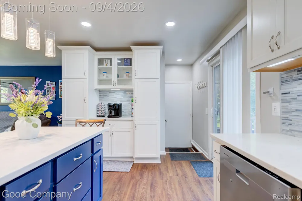 255 Oriole Street Commerce Charter Township, MI 48382