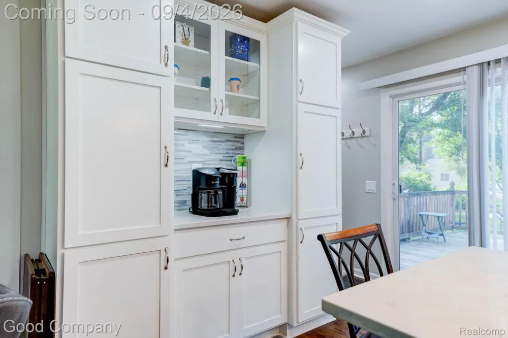 255 Oriole Street Commerce Charter Township, MI 48382