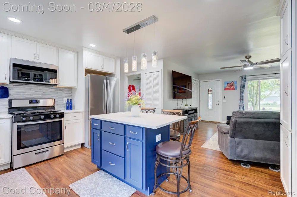 255 Oriole Street Commerce Charter Township, MI 48382