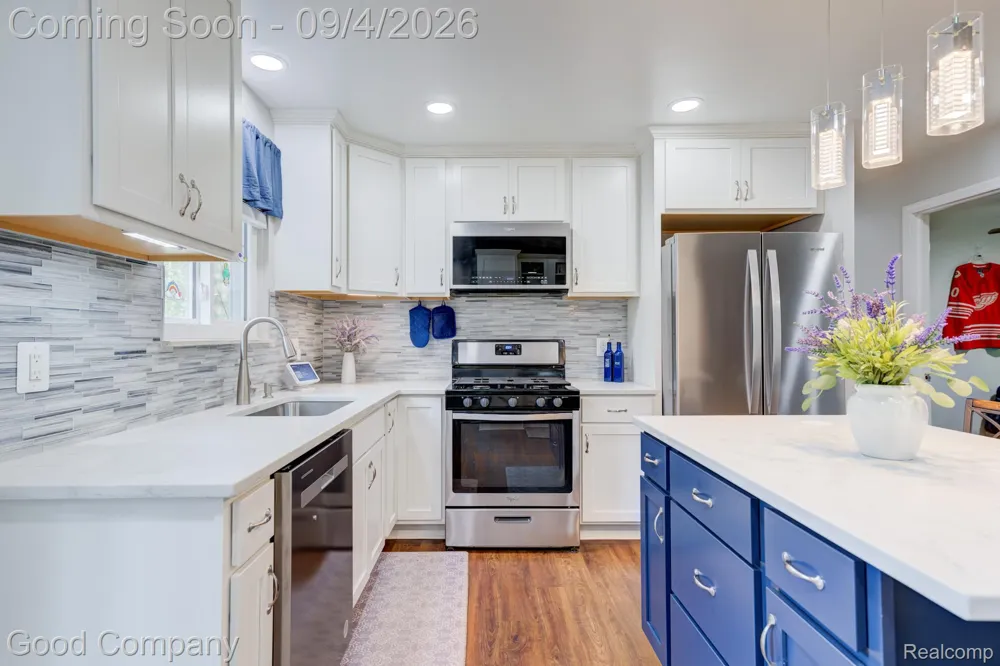 255 Oriole Street Commerce Charter Township, MI 48382