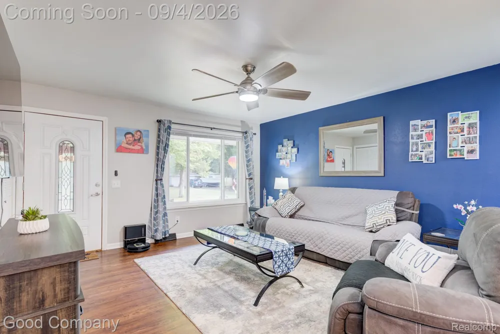 255 Oriole Street Commerce Charter Township, MI 48382