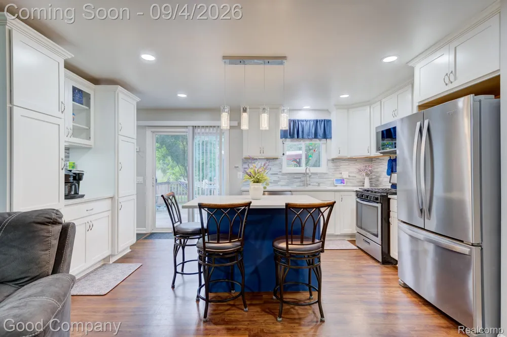 255 Oriole Street Commerce Charter Township, MI 48382