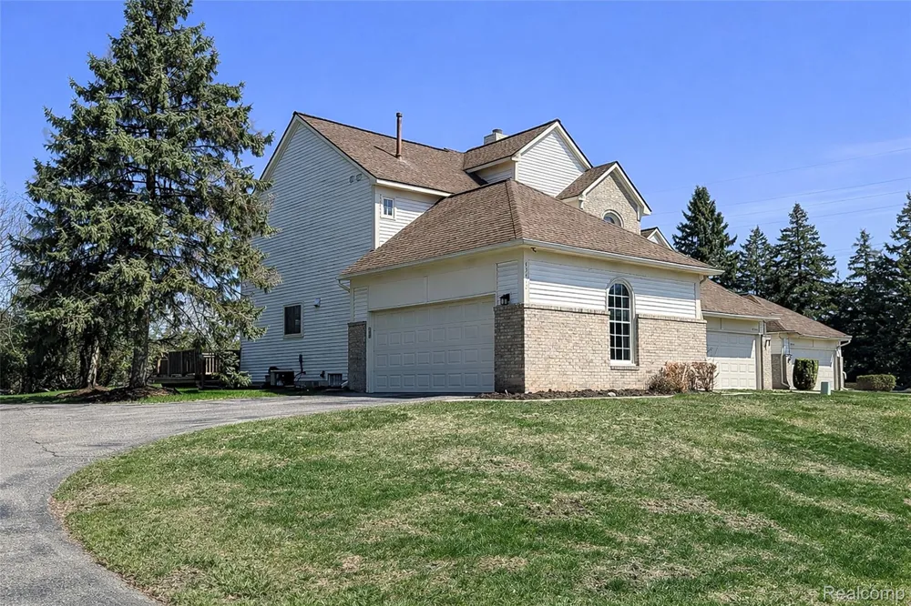 43470 Algonquin Drive Novi City, MI 48375