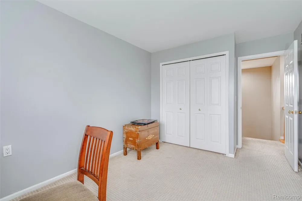 43470 Algonquin Drive Novi City, MI 48375