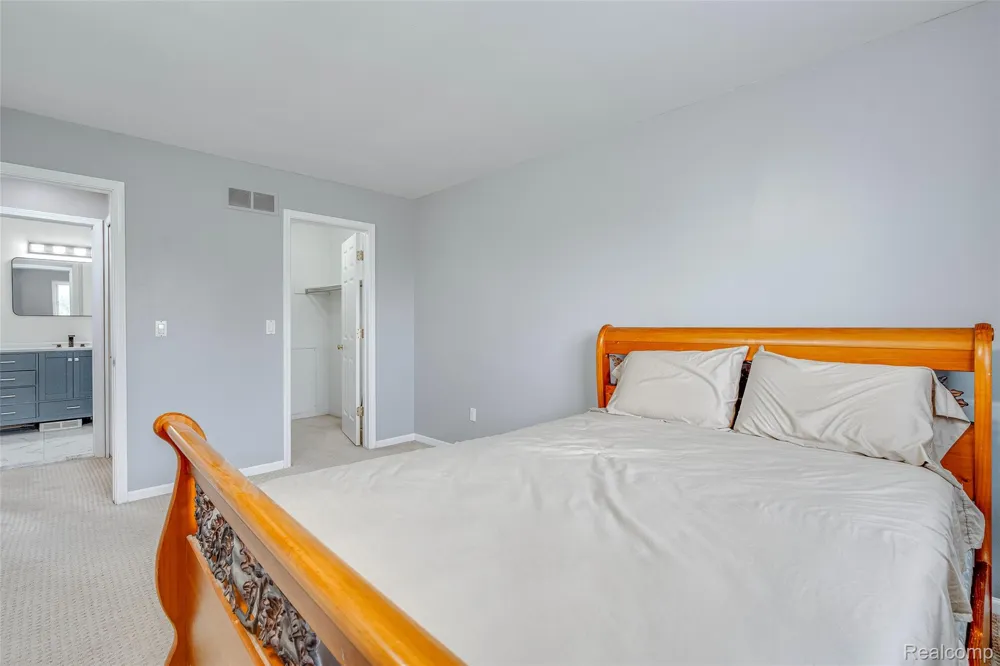 43470 Algonquin Drive Novi City, MI 48375