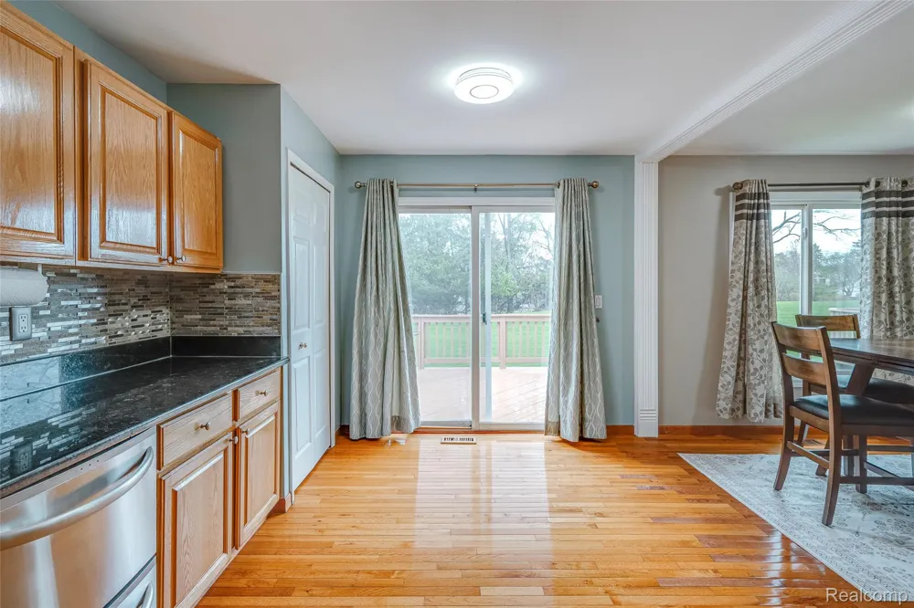 43470 Algonquin Drive Novi City, MI 48375