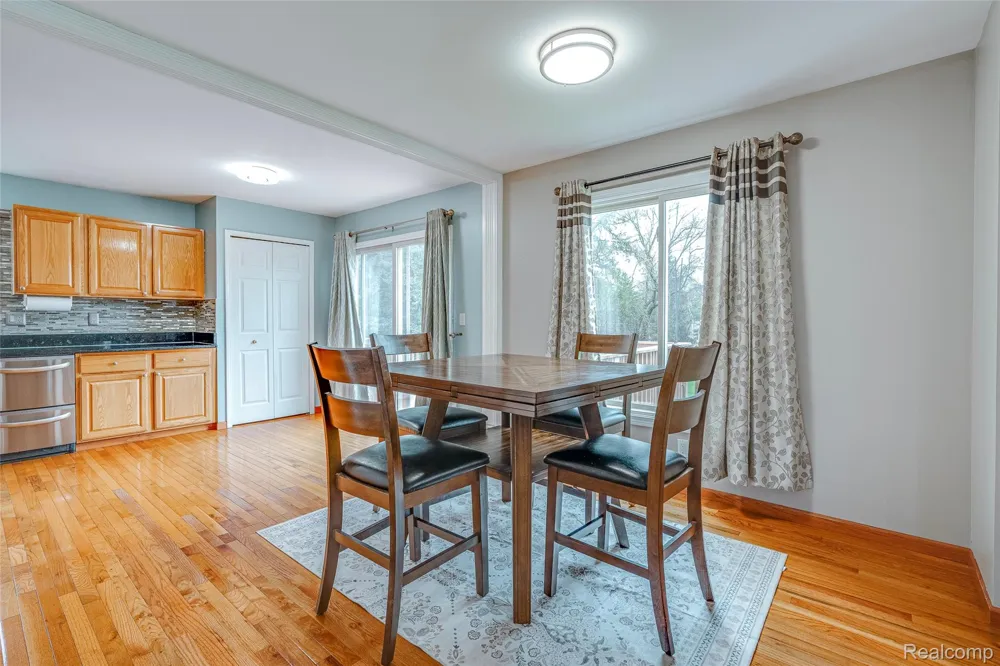 43470 Algonquin Drive Novi City, MI 48375