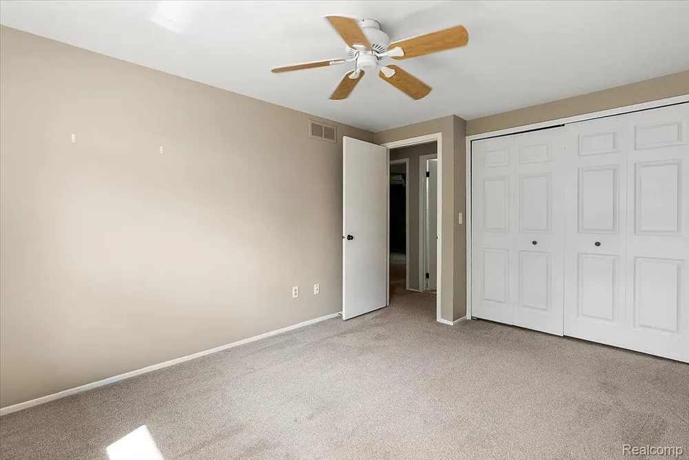 1254 Charleston Court Northville City, MI 48167