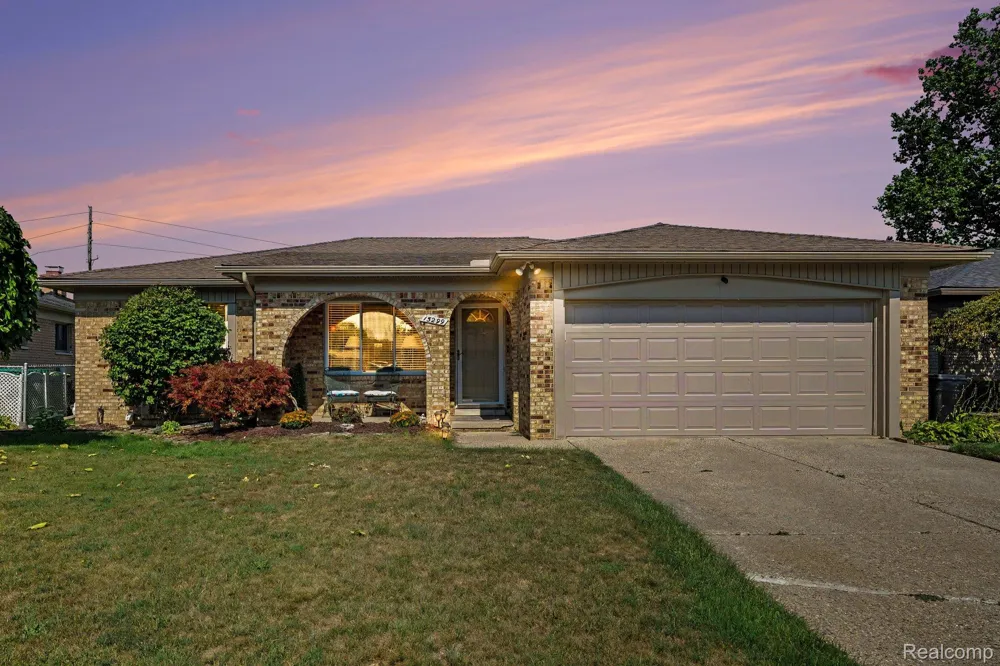 15299 Brandy Lane Macomb Township, MI 48044
