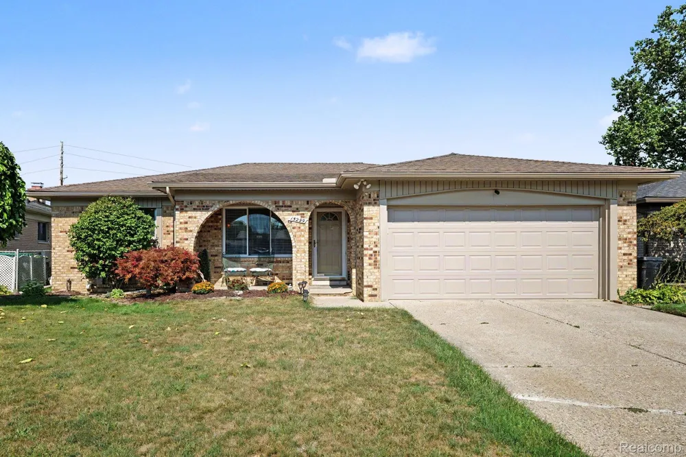 15299 Brandy Lane Macomb Township, MI 48044