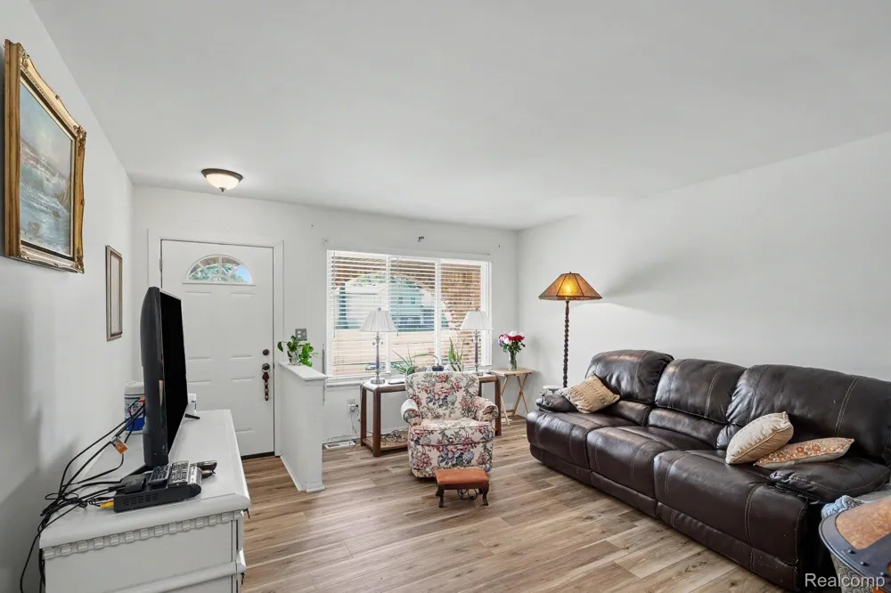 15299 Brandy Lane Macomb Township, MI 48044