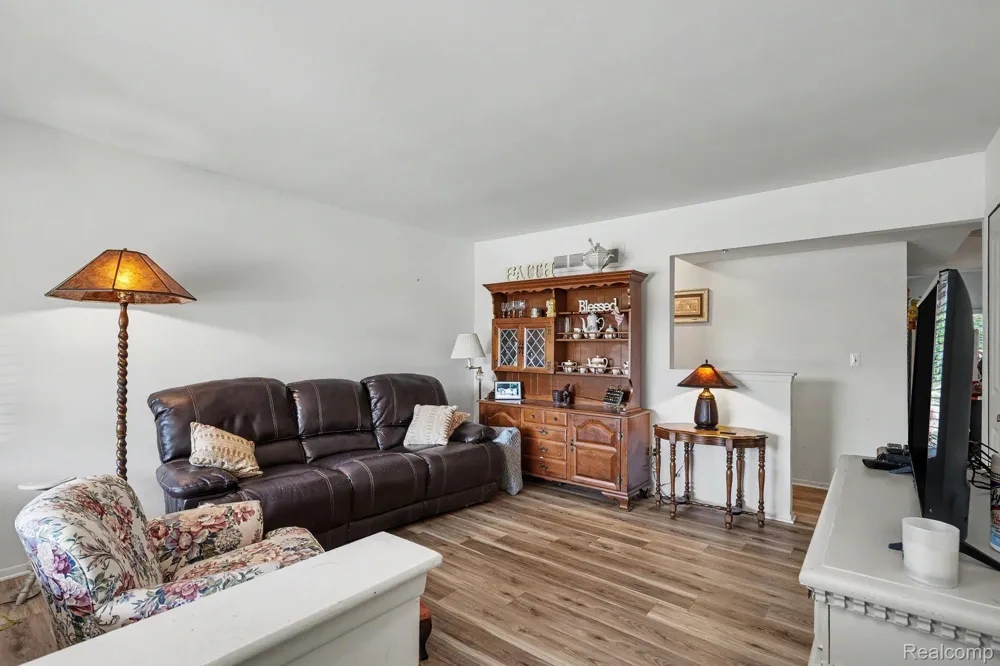15299 Brandy Lane Macomb Township, MI 48044