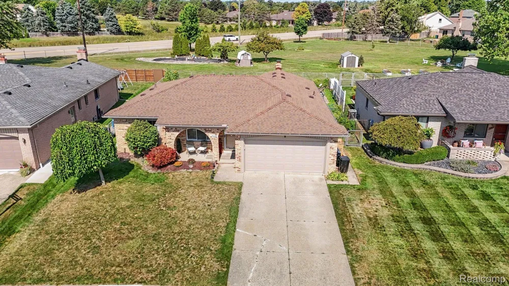 15299 Brandy Lane Macomb Township, MI 48044