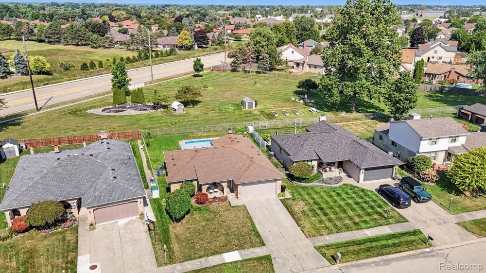 15299 Brandy Lane Macomb Township, MI 48044