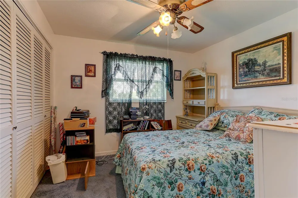 7703 LAKESIDE BOULEVARD Tampa, FL 33614
