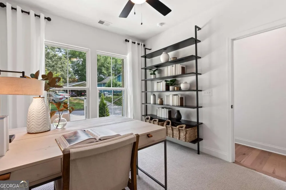 1926 Rogers CT Atlanta, GA 30318