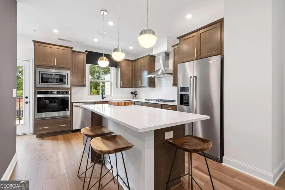 1926 Rogers CT Atlanta, GA 30318